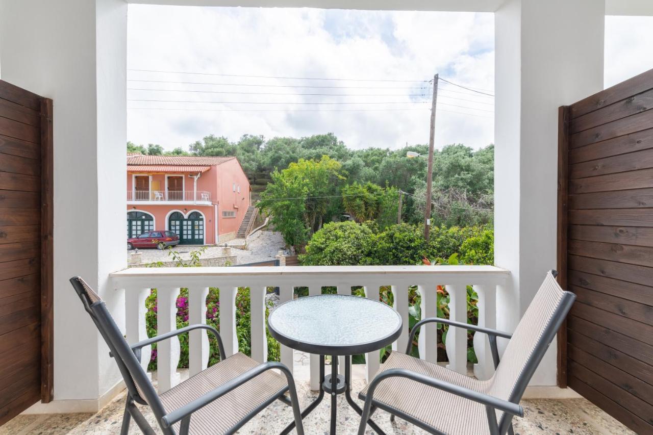 Galini Beach Studios And Penthouse Mesongí Extérieur photo