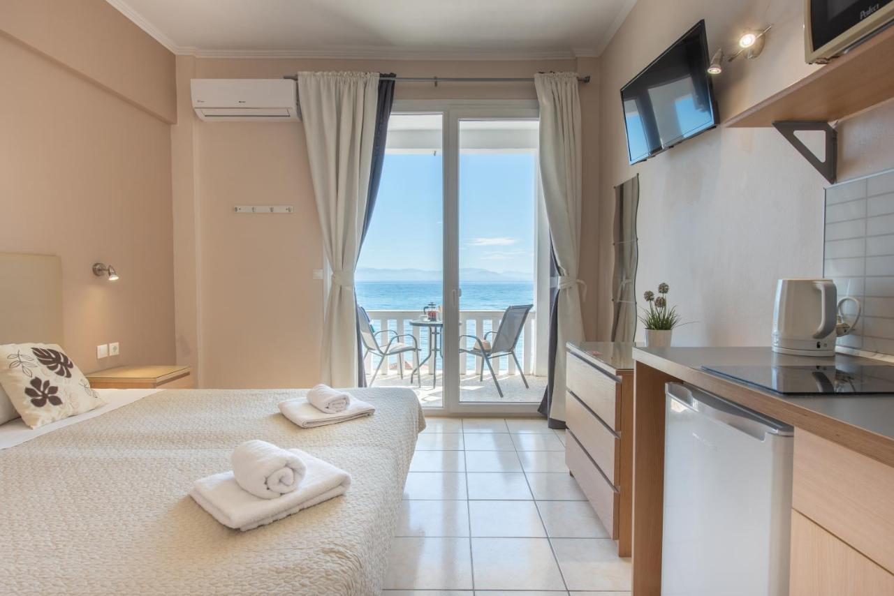 Galini Beach Studios And Penthouse Mesongí Extérieur photo